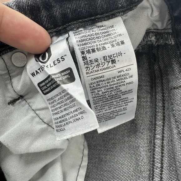 Levi's 501 High Rise Denim Jean Shorts Women Sz 30 Black Gray Distressed Cutoff - Picture 6 of 10